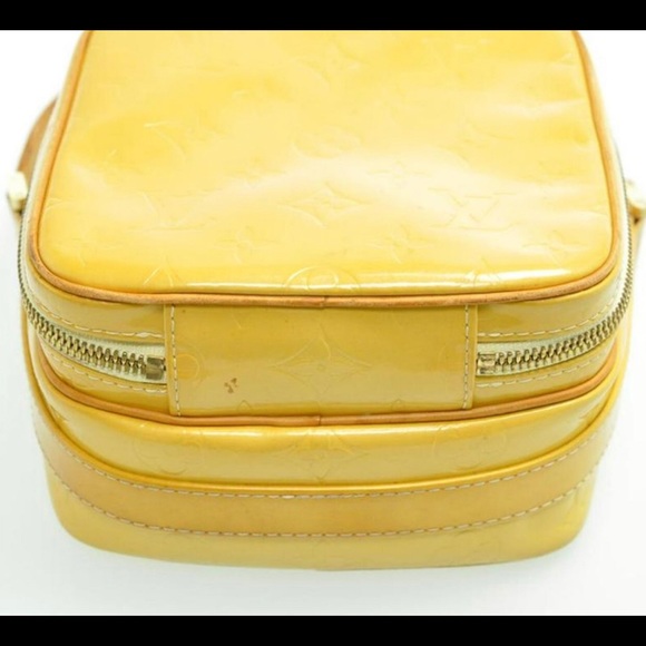 Authentic Louis Vuitton Monogram Vernis Wooster - Picture 4 of 9